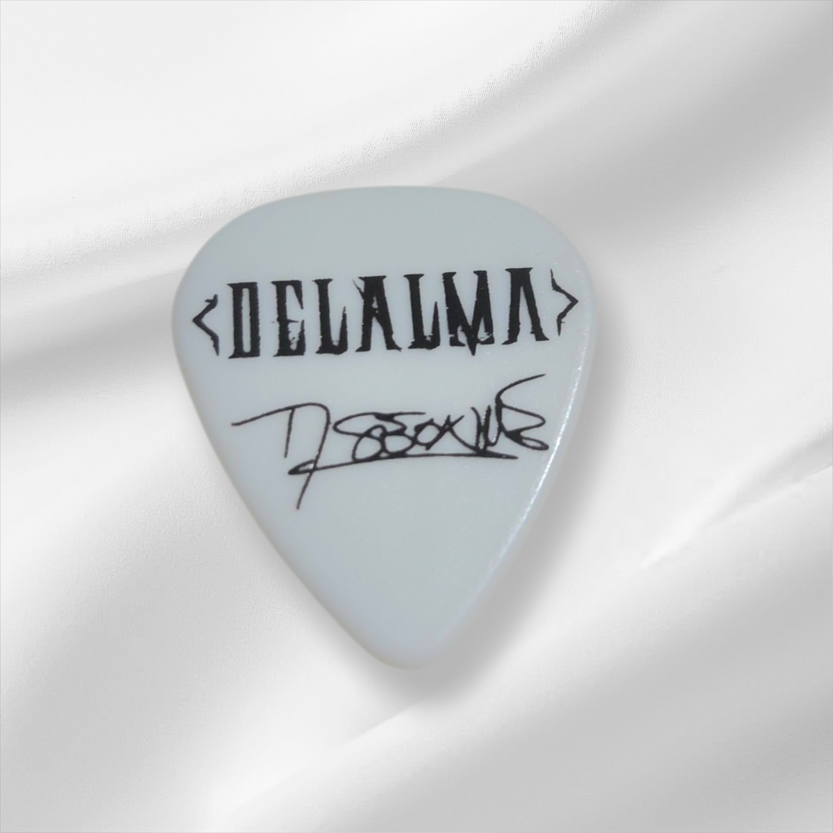 Púa blanca "Delalma".